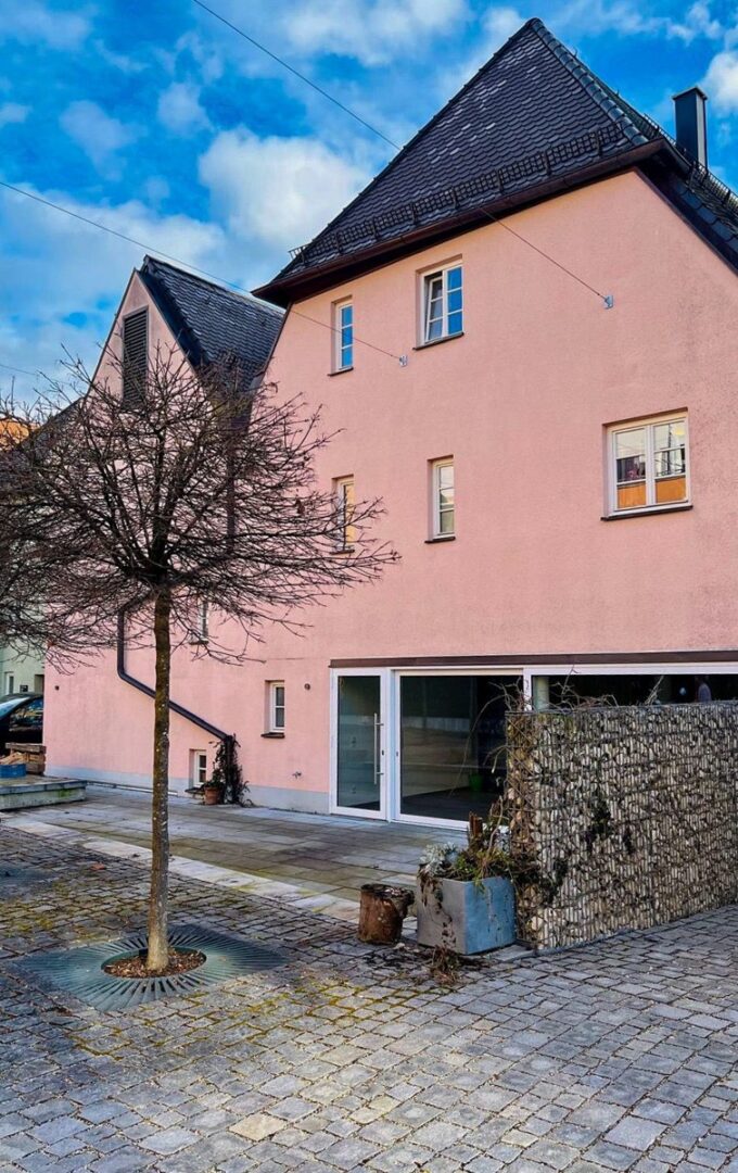 Innenhof mit Terrasse